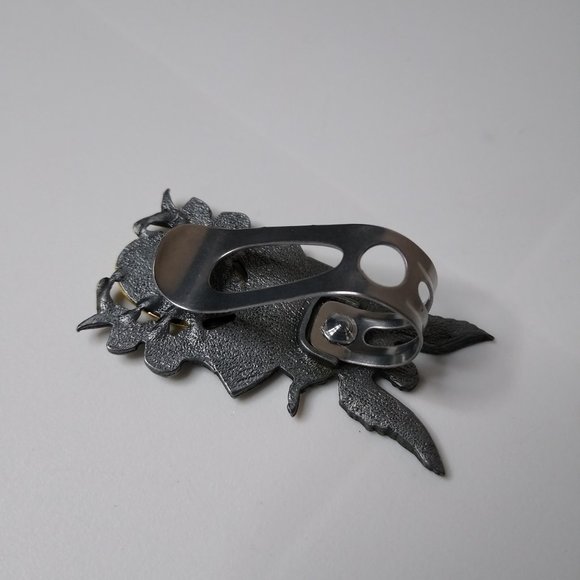 Camco Saint Christopher Protect Us Metal Auto Visor Clip - Picture 5 of 14